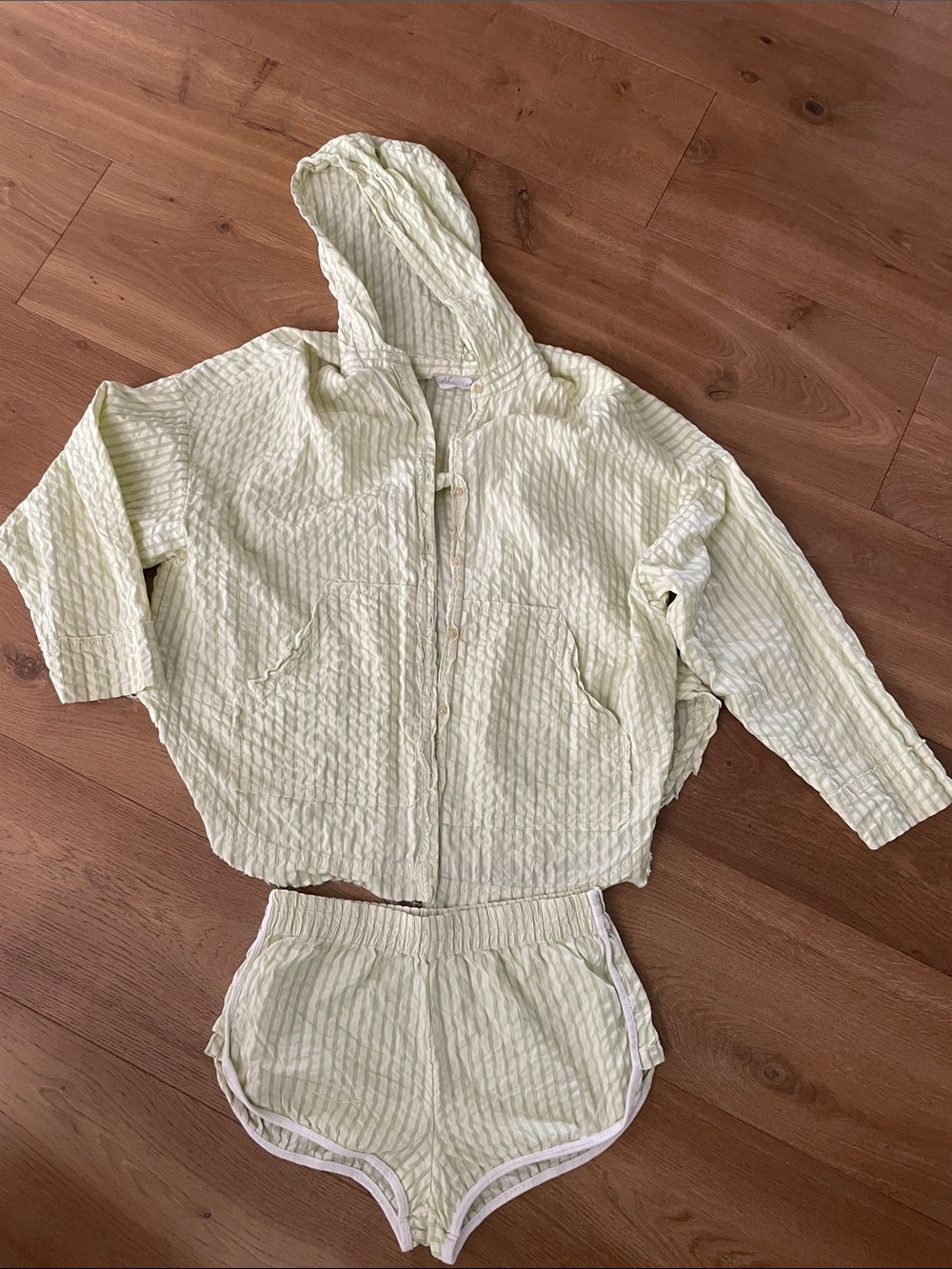Urban outfitters adorable beach, vibes, hooded top/short green striped set.
